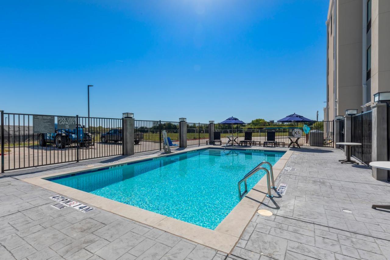 Comfort Inn & Suites Balch Springs - Se Dallas Экстерьер фото